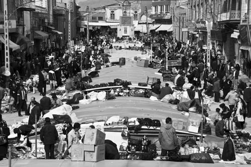 [Image: Basar-Tabris-Zentralplatz.jpg]