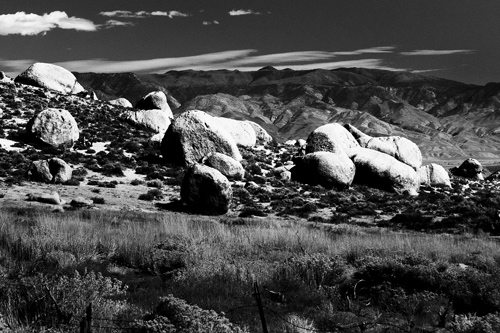Buttermilk-Boulder-Bishop-2