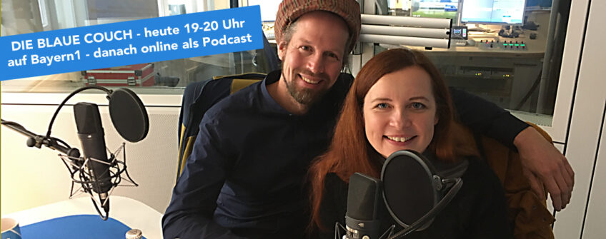 Auf der blauen Couch